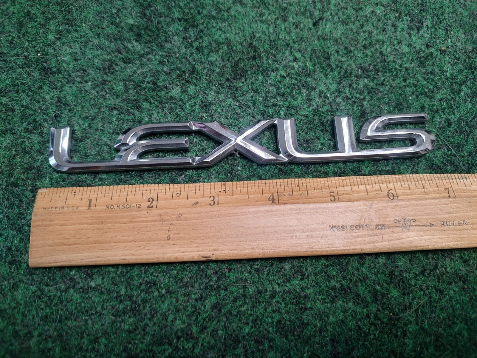 LEXUS ES300 Rear Emblem Trunk Badge Logo Chrome Name Plate Nameplate 3S5