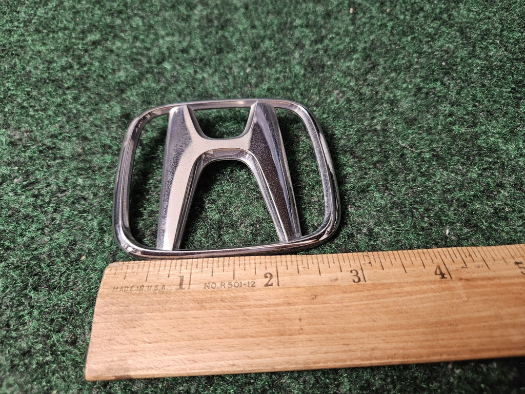 2001 - 2005 Honda Civic Rear Chrome Emblem Logo Badge 75701-S5A-0000 OEM 4L5