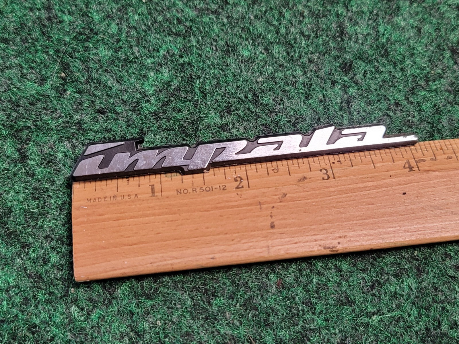 2000-2005 Chevrolet Impala Panel Emblem NAME PLATE BADGE 10290600 OEM 1M8