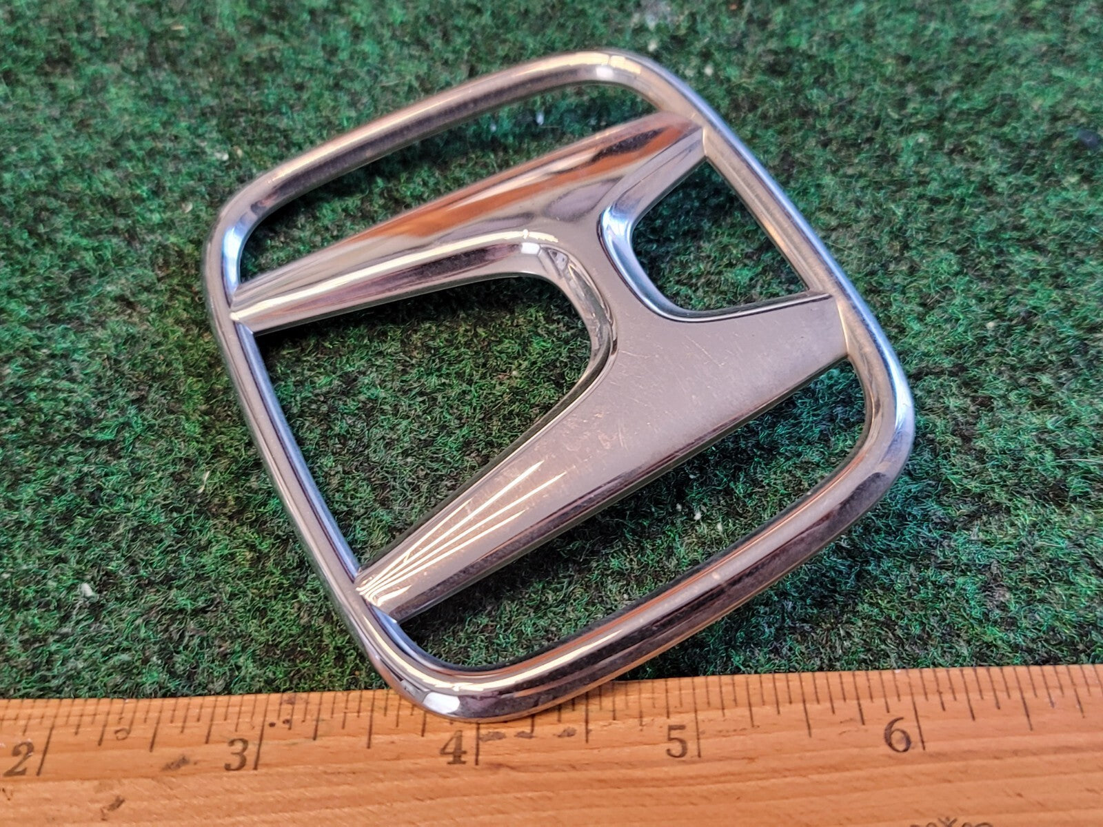 2006-2011 Honda Civic Sedan Rear Trunk Lid Badge Emblem 75701-SNA-0030 OEM 1M2