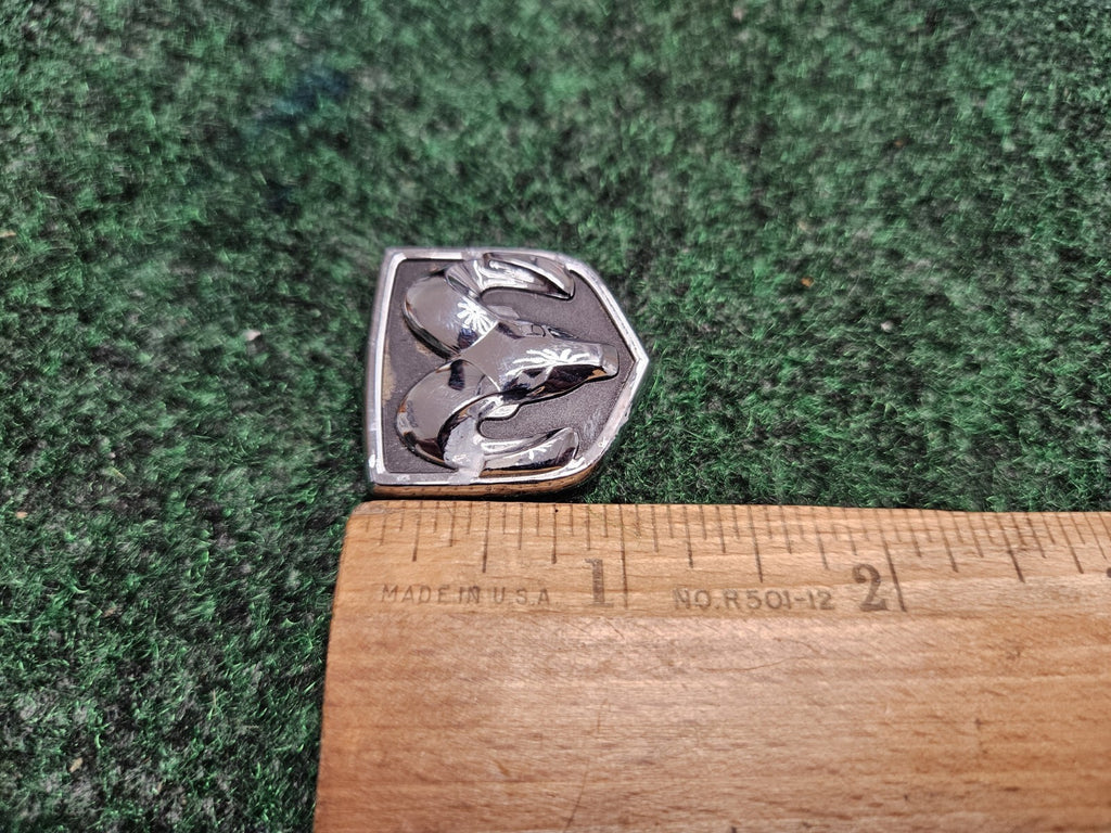 DODGE STEERING WHEEL EMBLEM RAM 1500 2500 CHARGER NITRO DURANGO OEM 5M9