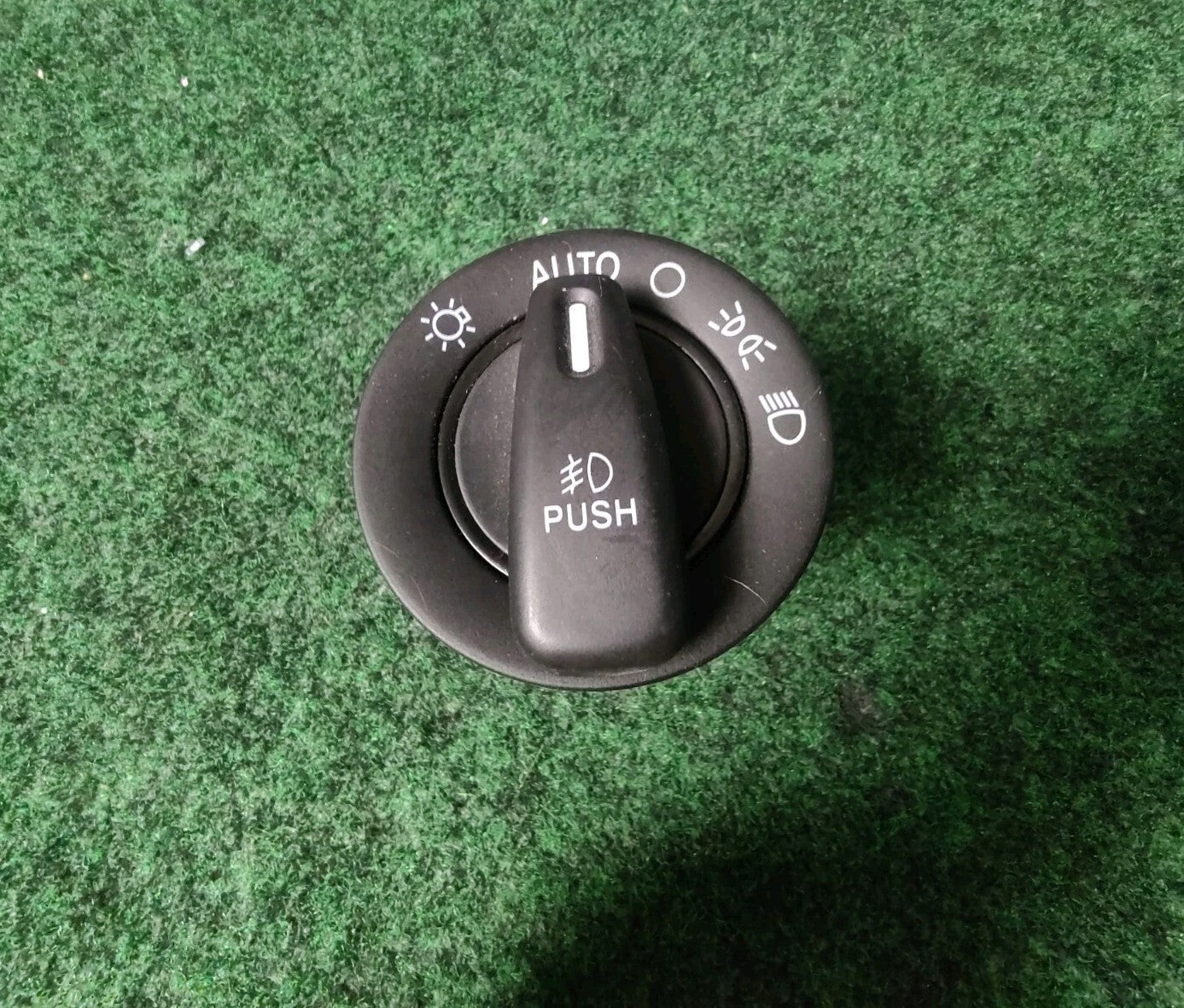 Genuine Headlight Switch For Dodge Grand Caravan Chrysler 300 Town & Country 5L5