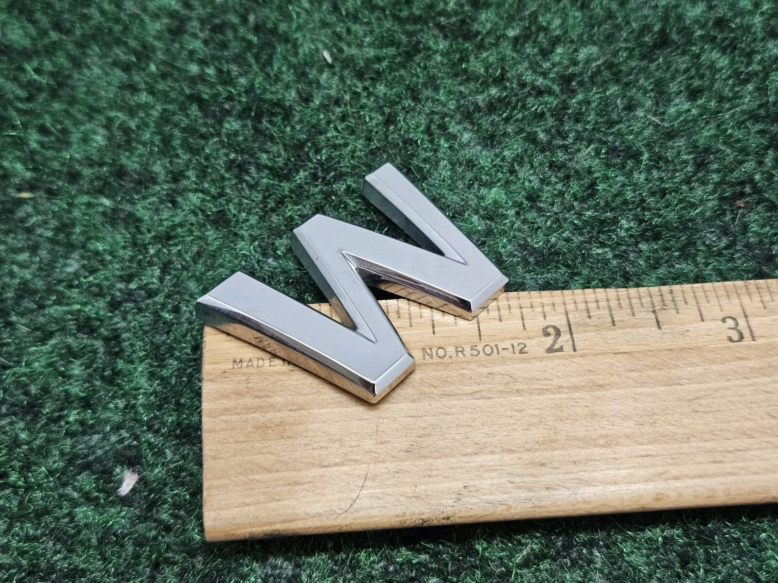 OEM "W" Silver Individual Letter Lettering Emblem Badge Logo Nameplate 2S2