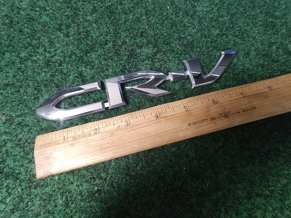 02 03 04 05 06 HONDA CRV CR-V REAR GATE CHROME EMBLEM LOGO BADGE SYMBOL 8L3