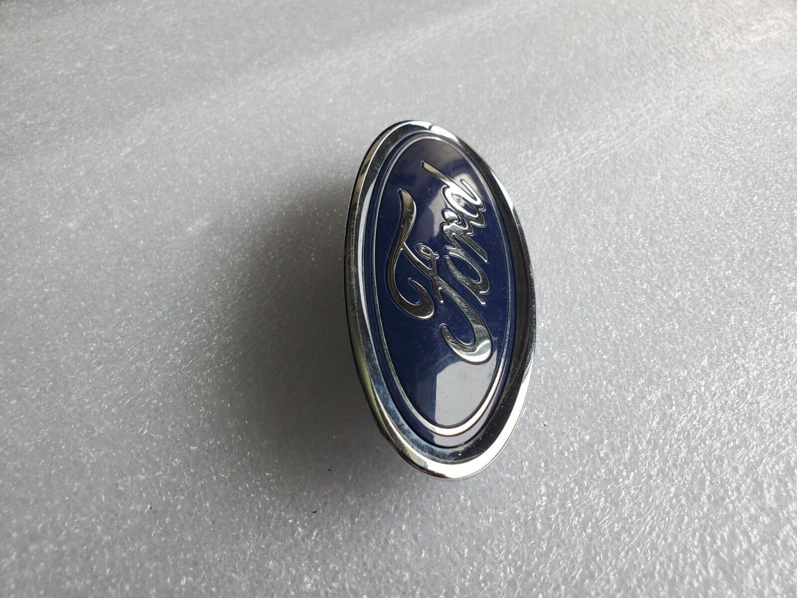 2013 -2018 Ford Fusion Rear Trunk Deck Lid Emblem Logo Badge DS73 402A16 AC 2L2