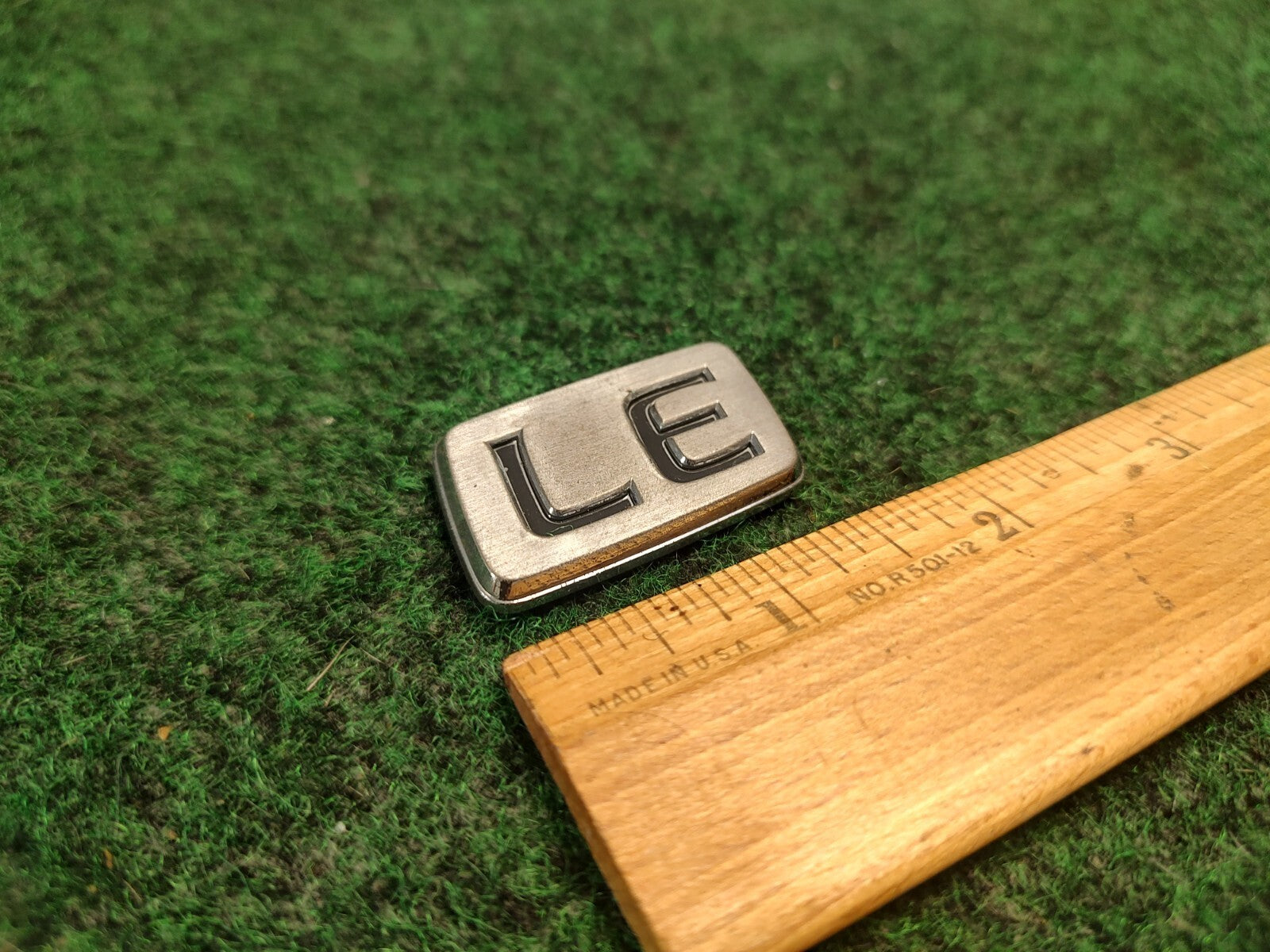 1997 - 2001 Toyota Camry Luggage Compartment Emblem LE Lettering 3S7