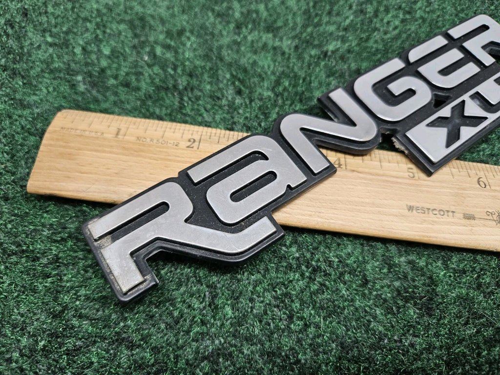 Ford 1993-2005 Ranger XLT Chrome Fender Emblem Badge Nameplate F67B16B114BA 7S8