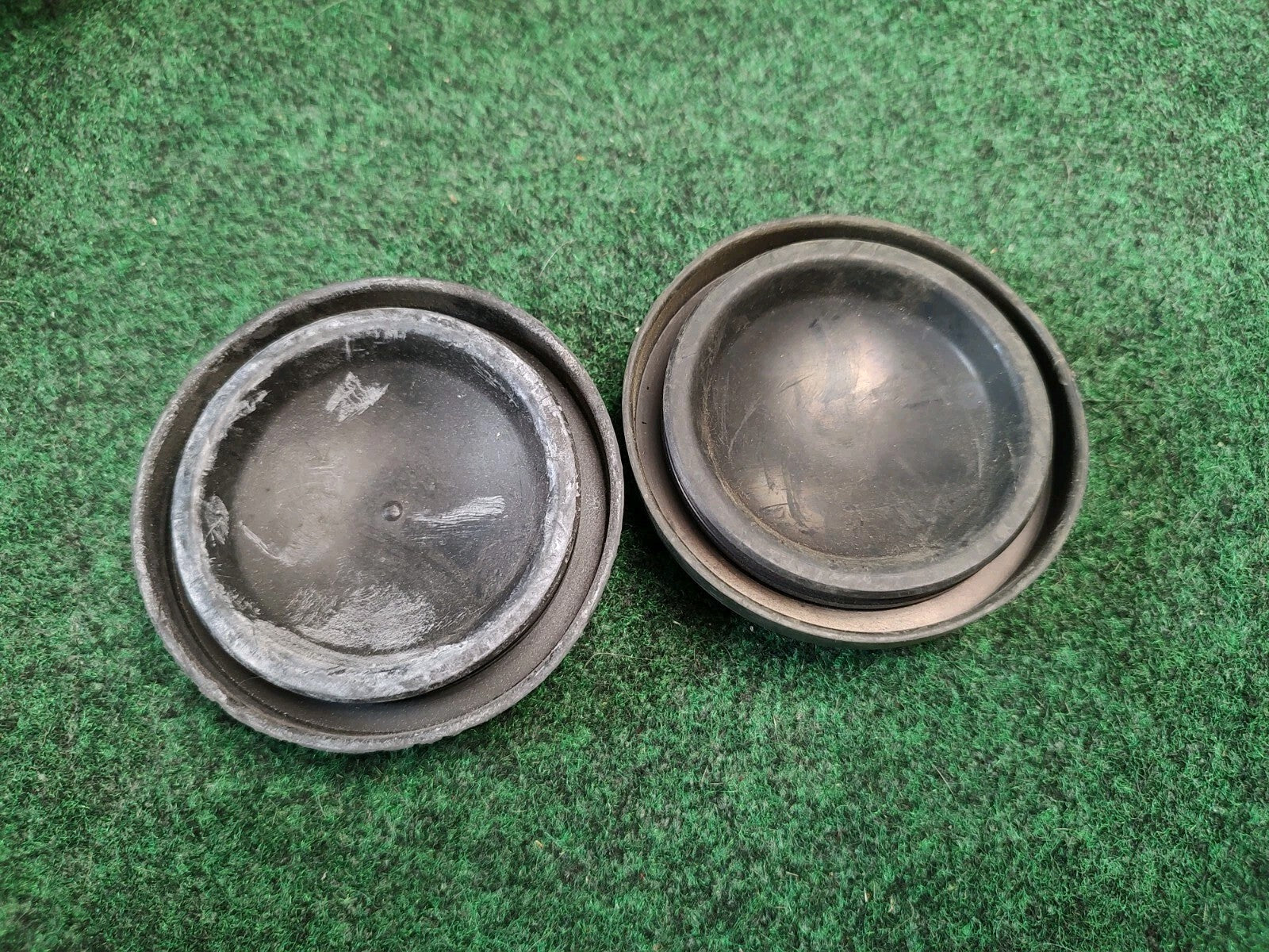 2 - FORD LINCOLN MERCURY HEADLIGHT DUST COVER 4S4X-13N168-A OEM 1S4