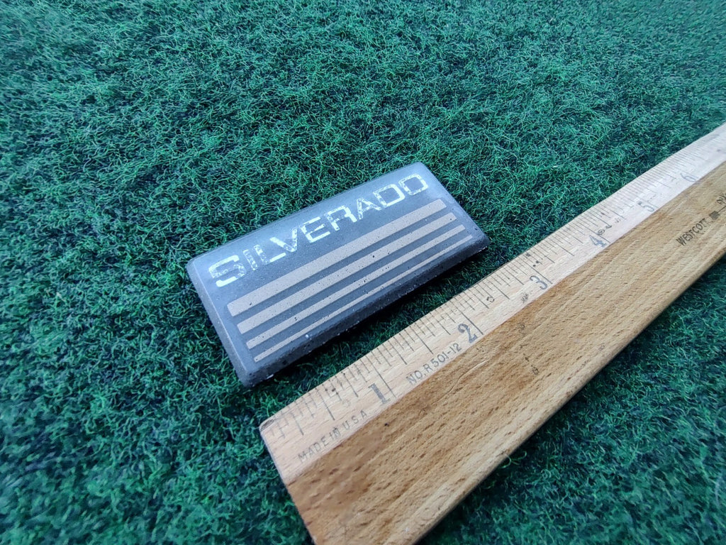 1990s SILVERADO Plastic Roof Panel Emblem OEM NAME PLATE 10L4