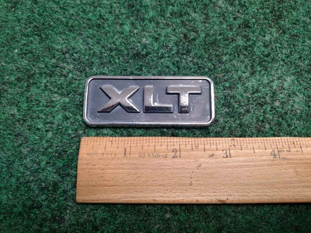 Ford Expedtion Escape Rear Chrome XLT NAMEPLATE Emblem OEM 7L8Z-7842528-B 4S6