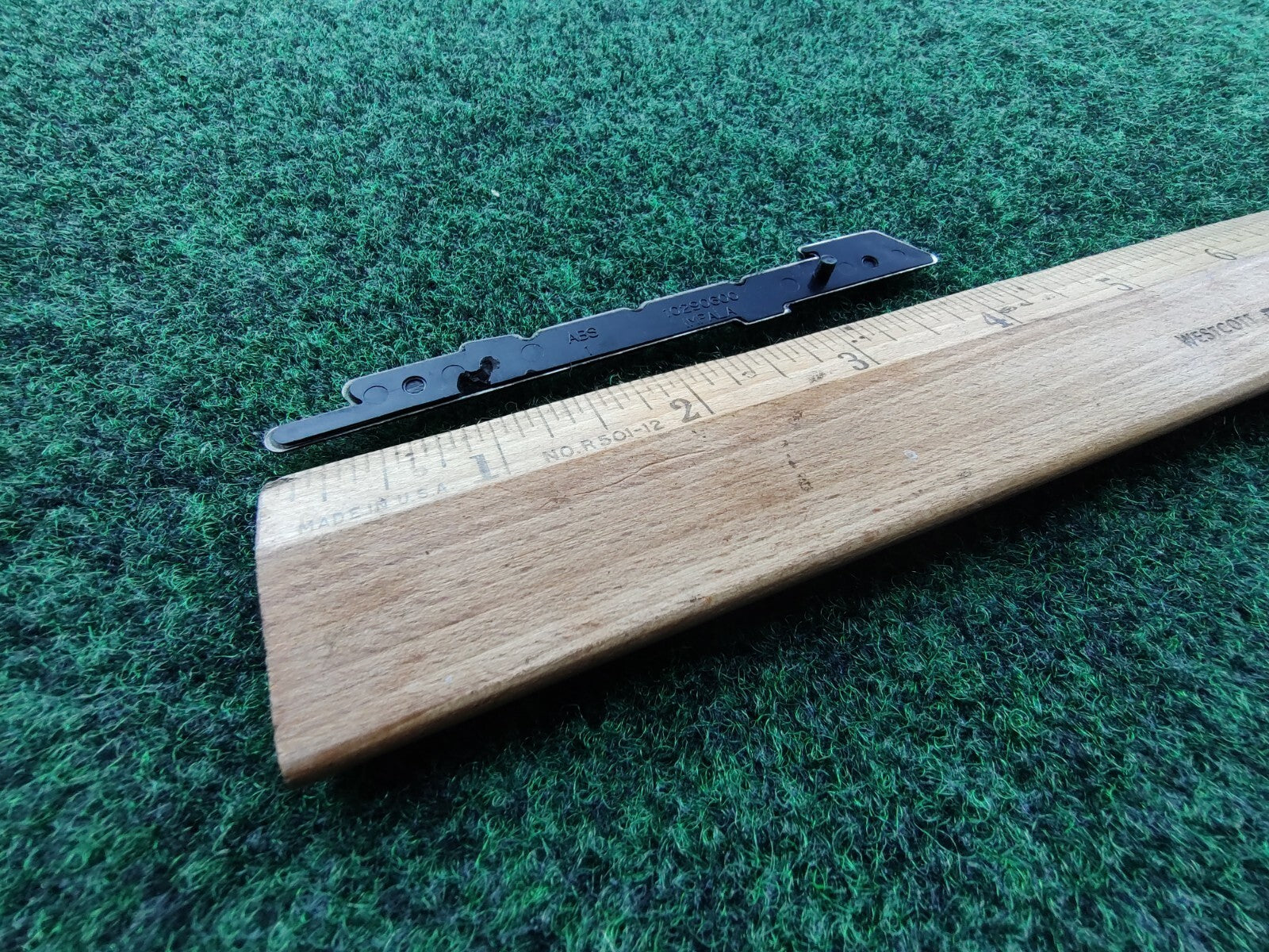 2000-2005 Chevrolet Impala Panel Emblem NAME PLATE BADGE 10290600 OEM 5S4
