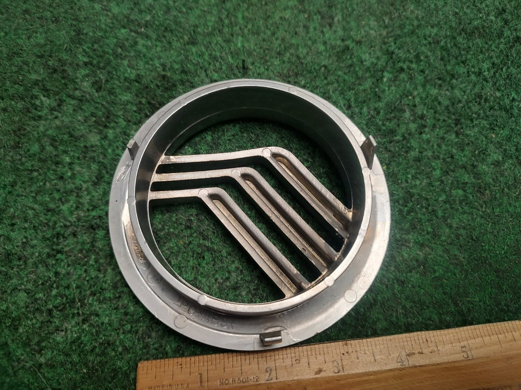 2002-05 Mercury Mountaineer Front Grille Emblem OE Motorcraft 3l24-8B262-AA 3S6