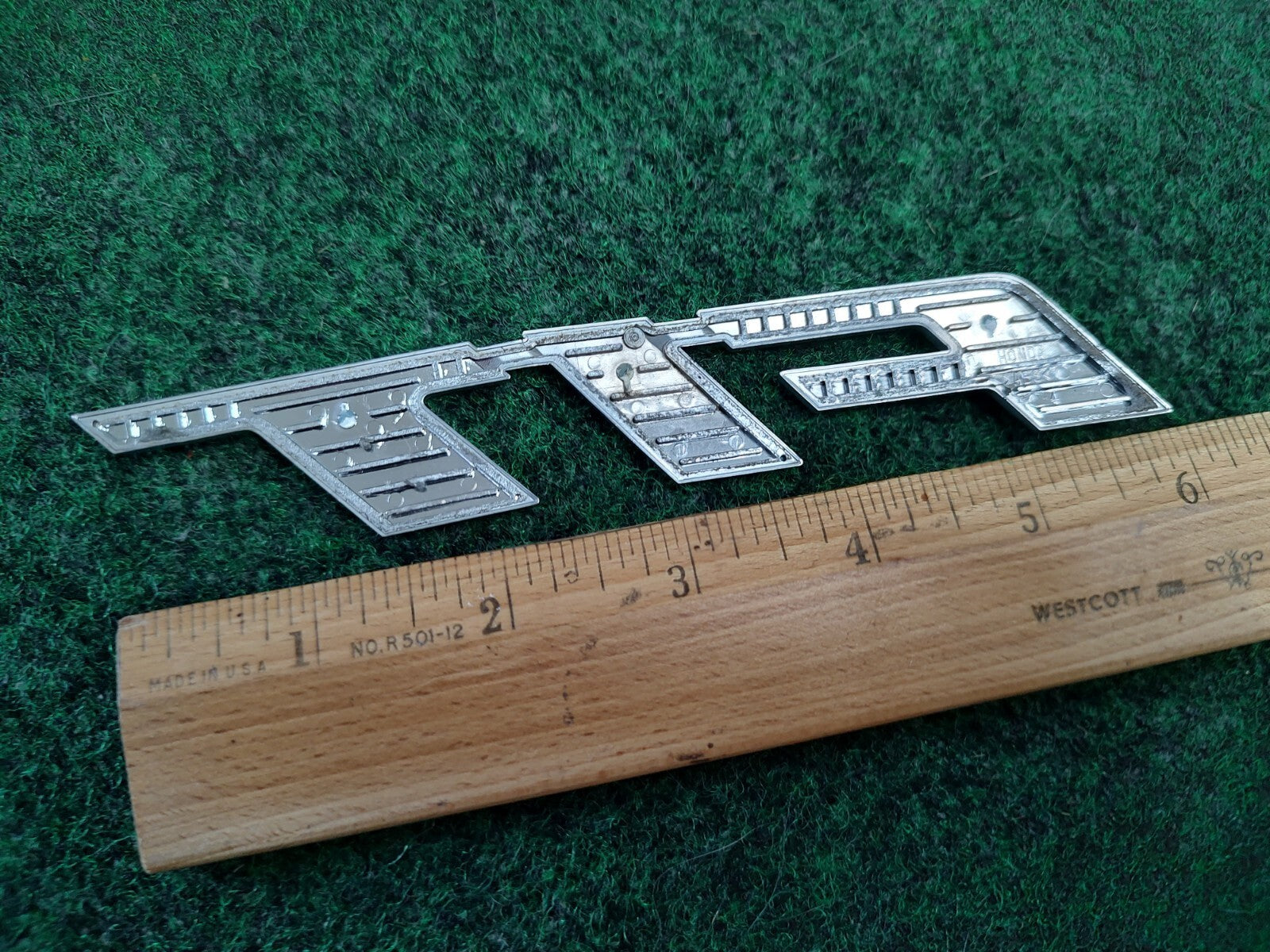 09 10 11 12 13 14 HONDA FIT REAR TRUNK LID CHROME EMBLEM LOGO BADGE SIGN 4S1