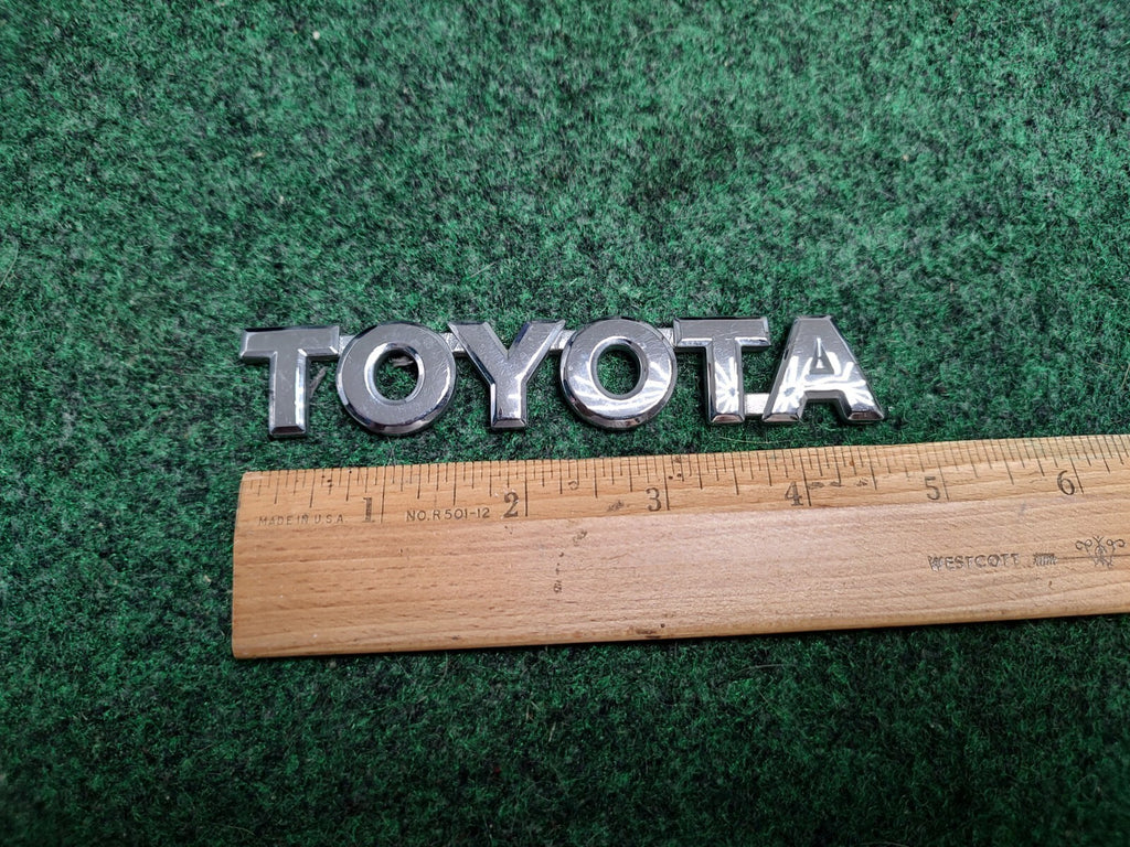 2003-2008 Toyota Matrix Liftgate Emblem Logo OEM 75441-02070 Trunk Rear 1S2