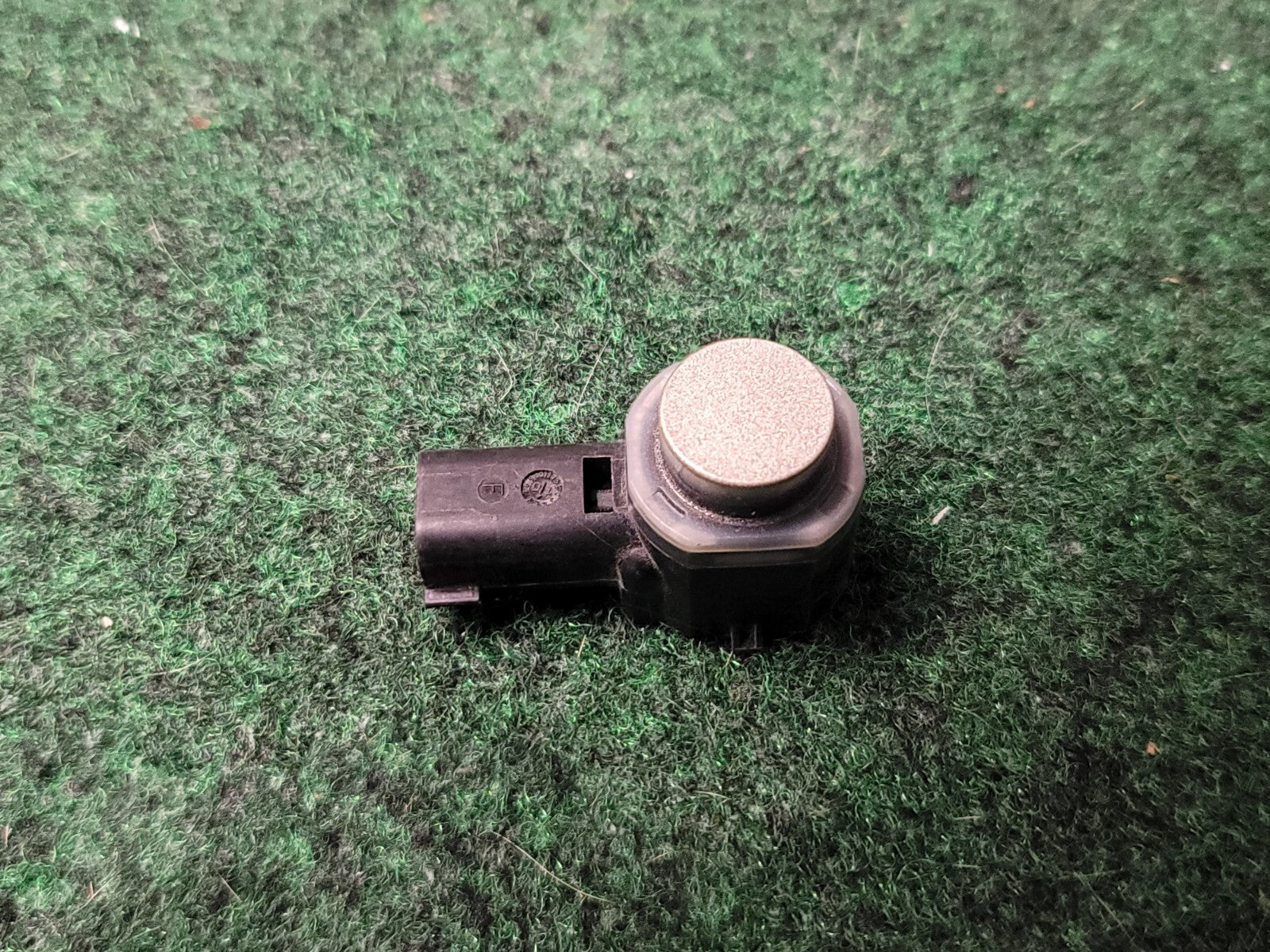 2011-2013 LINCOLN NAVIGATOR PARKING SENSOR 8A53-15K859-ABW OEM 9L2