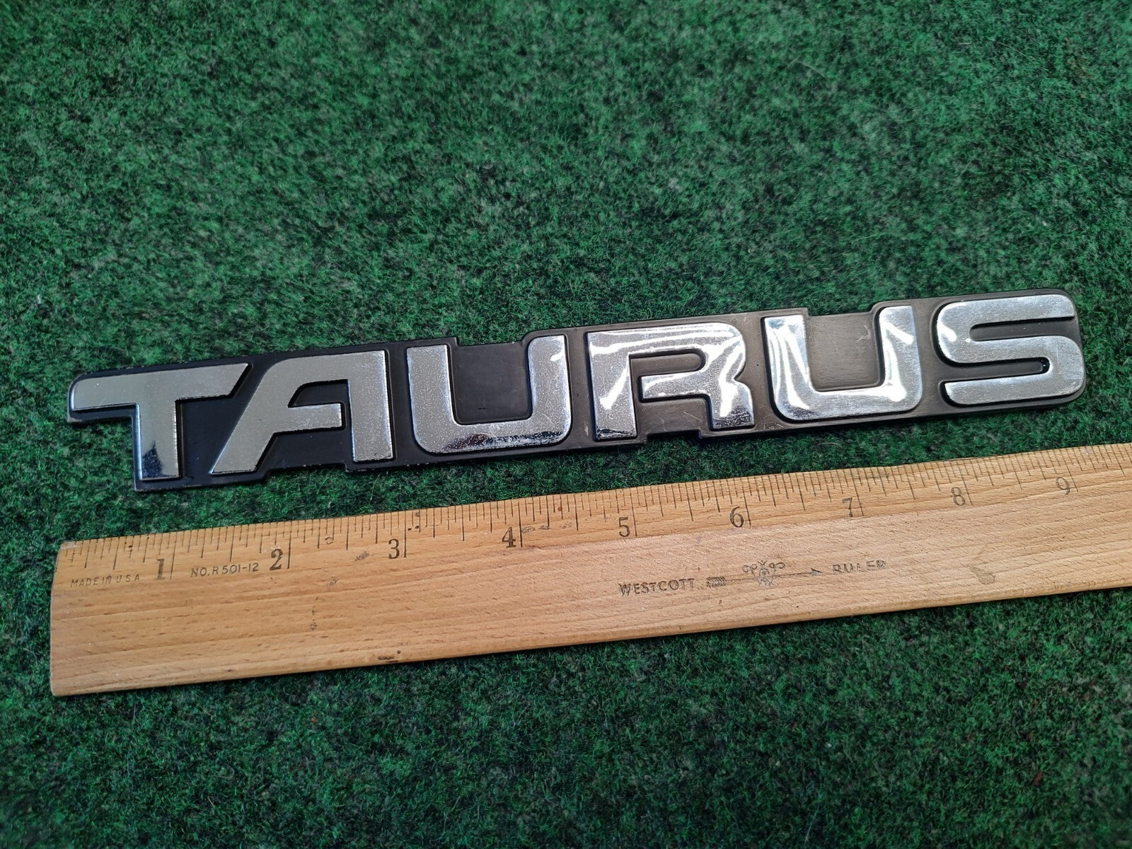 1989 1992 1993 1994 Ford Taurus Rear Nameplate Badge Emblem F2DB-5443550-BA 4S8