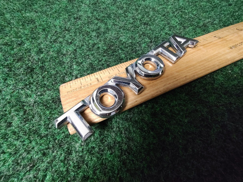 2000-2004 Toyota Avalon Rear Trunk Lid Emblem 4.25'' Chrome OEM 75447AC020 7S1
