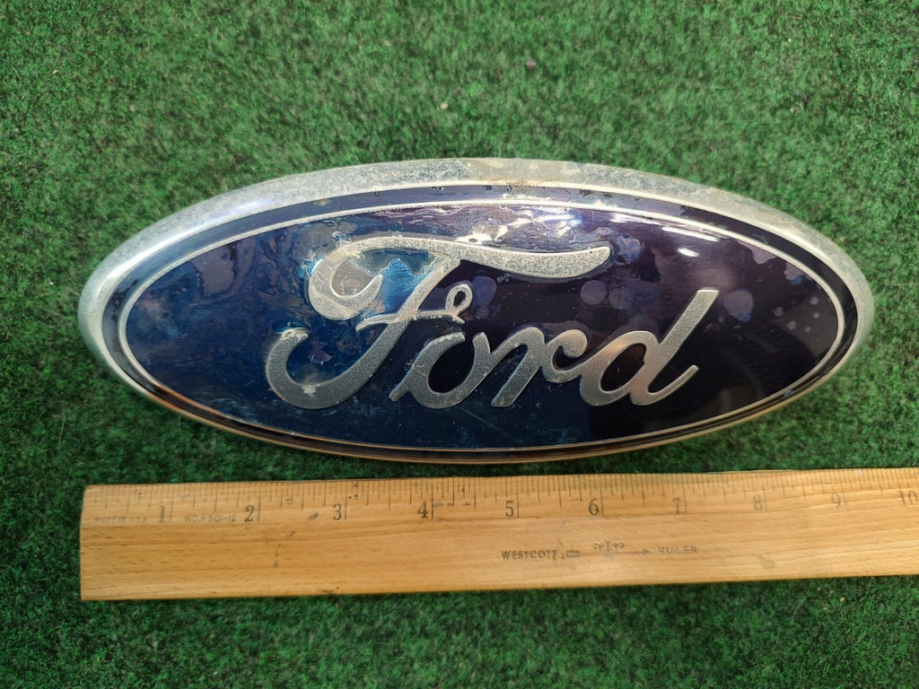2004 2005 2006 2007 2008 Ford F-150 Front Grille Emblem Ornament 9" Oval 1S8
