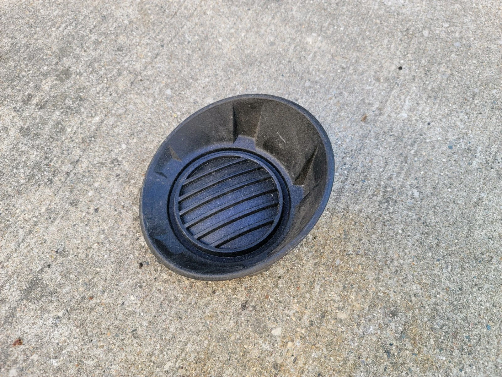 2010-2014 Camaro GM Front Bumper Fog Lamp Hole Cover LEFT LH OEM 92218021 LT1