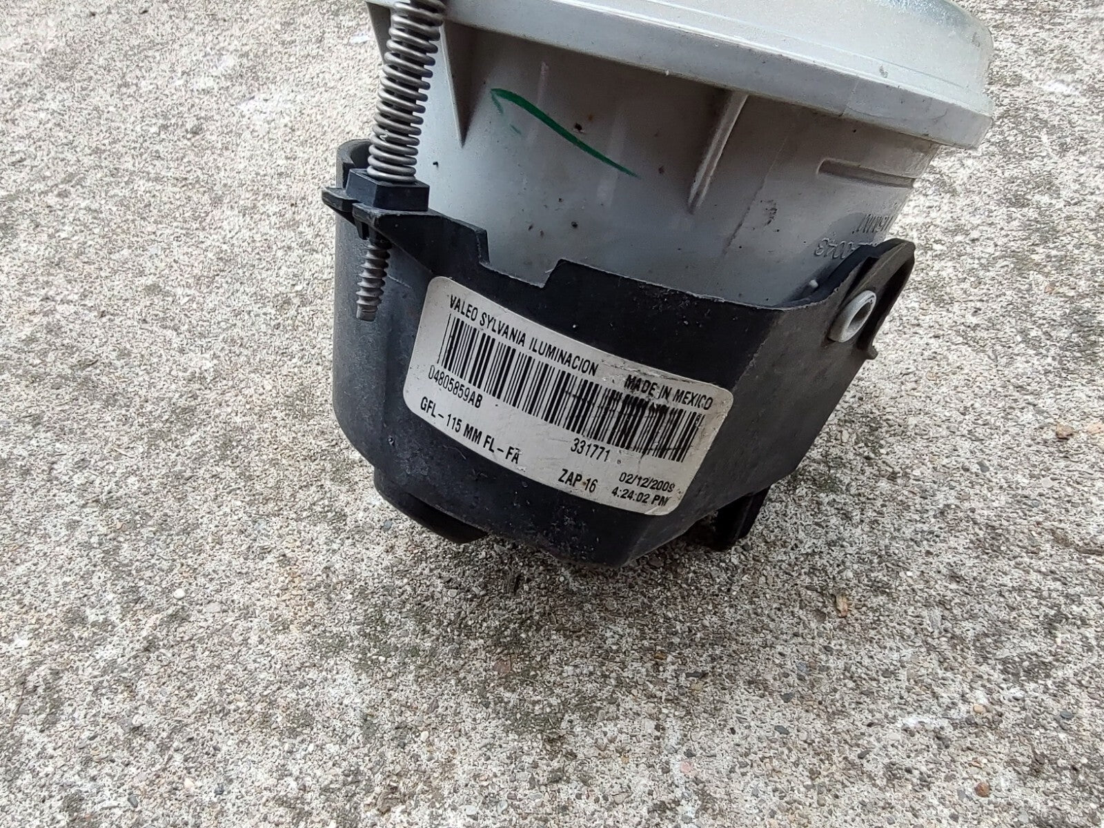 2006-2010 CHRYSLER 300 FOGLIGHT ASSEMBLY OEM 04805859AB LT5