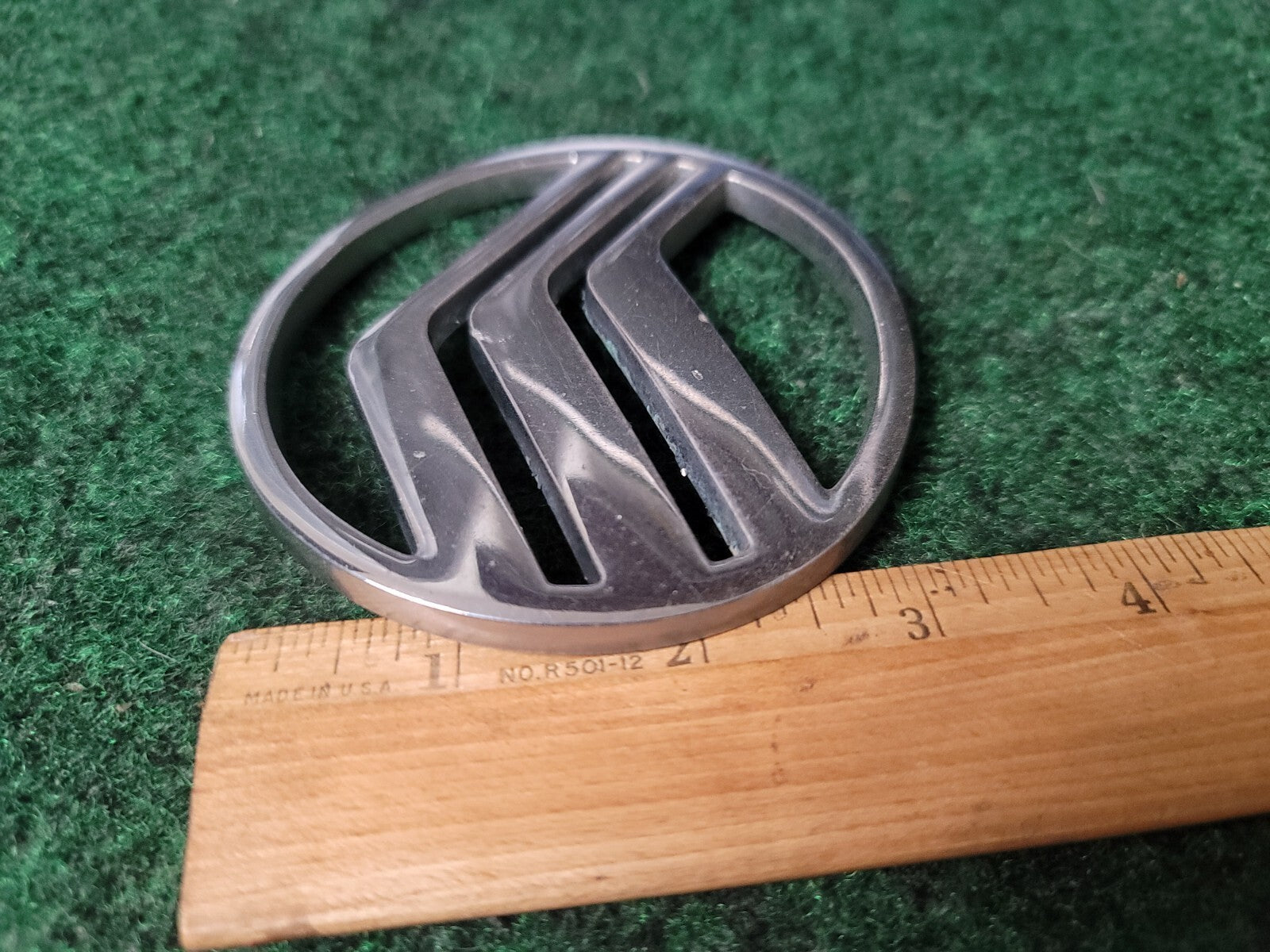 1990'S MERCURY SABLE REAR F24B-13A246-AB CHROME EMBLEM BADGE SYMBOL USED OEM 5S5