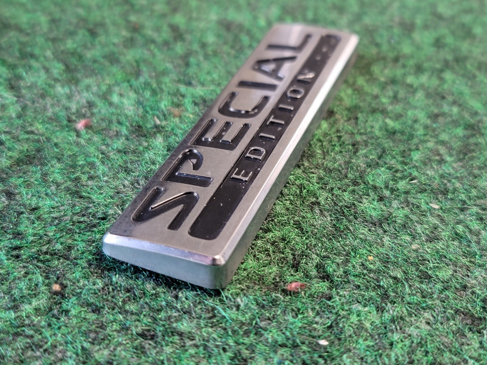 2005-2018 Nissan Altima Special Edition Nameplate Emblem  84896-ZG100 1M6