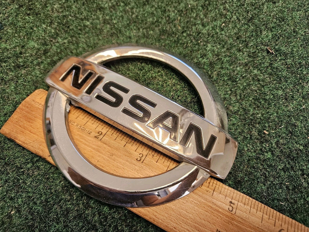 2008 2009 NISSAN MURANO REAR LIFTGATE HATCH EMBLEM Name Plate OEM 908901aa0a 5M4