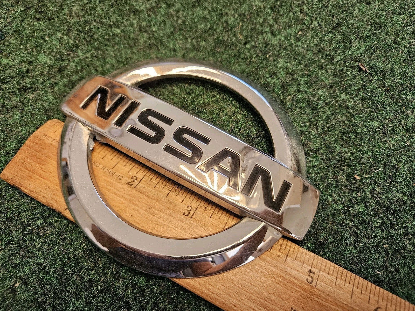 2008 2009 NISSAN MURANO REAR LIFTGATE HATCH EMBLEM Name Plate OEM 908901aa0a 5M4